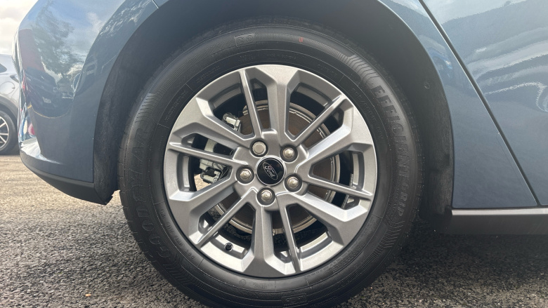 Ford Focus 1.0 EcoBoost Hybrid mHEV 155 Titanium 5dr Auto Petrol Hatchback